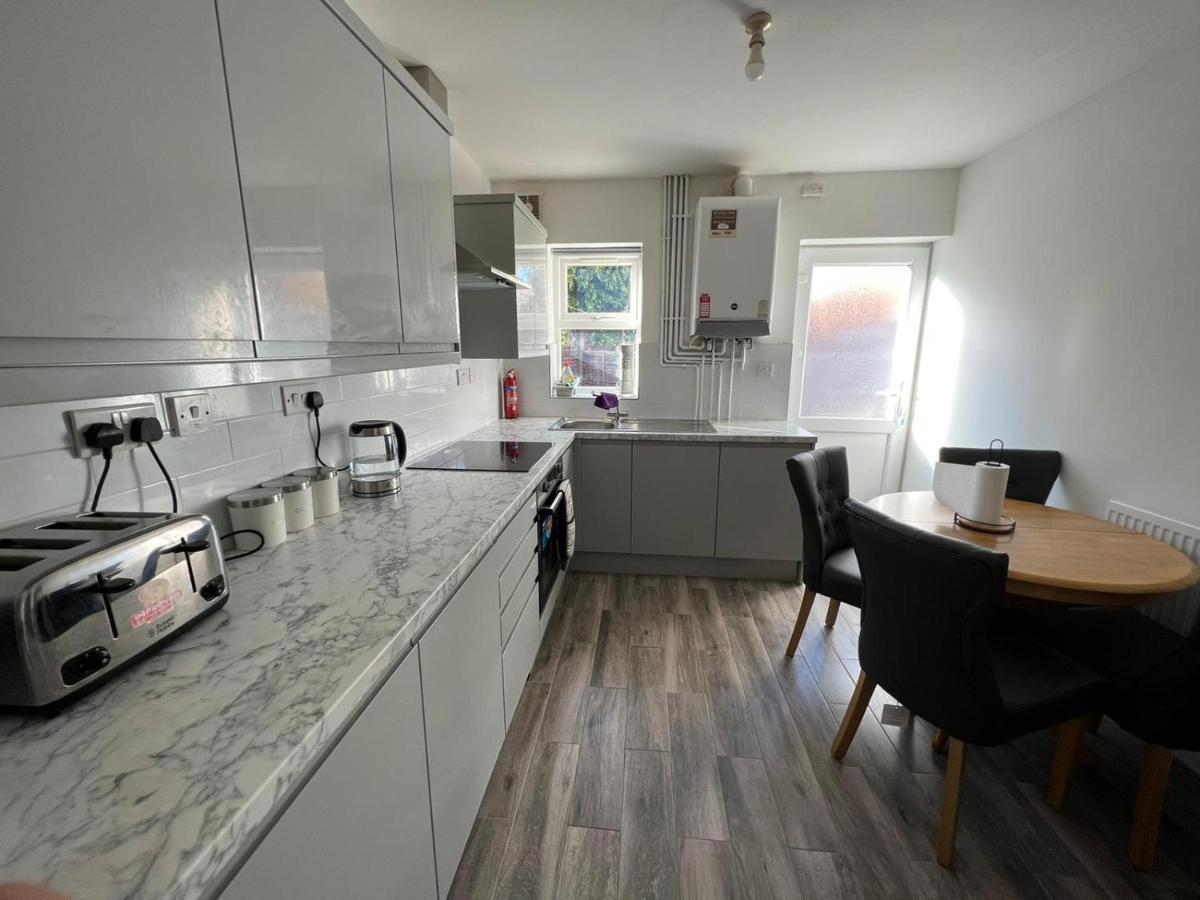 Cosy Home Near Nec, Bhx Bullring & Solihull 버밍엄 외부 사진